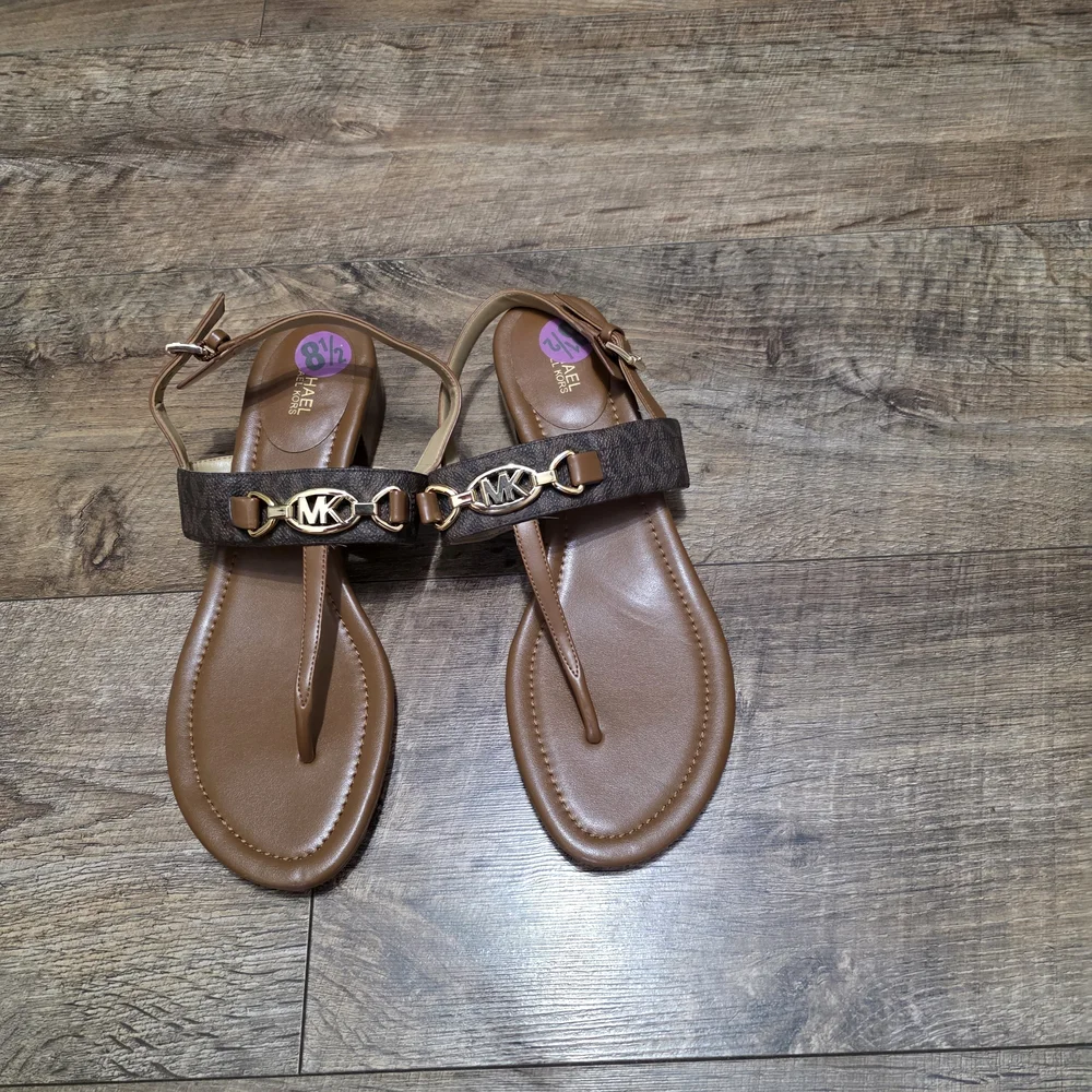 Michael Kors Brown Leather Women Size 8.5 Sandals
